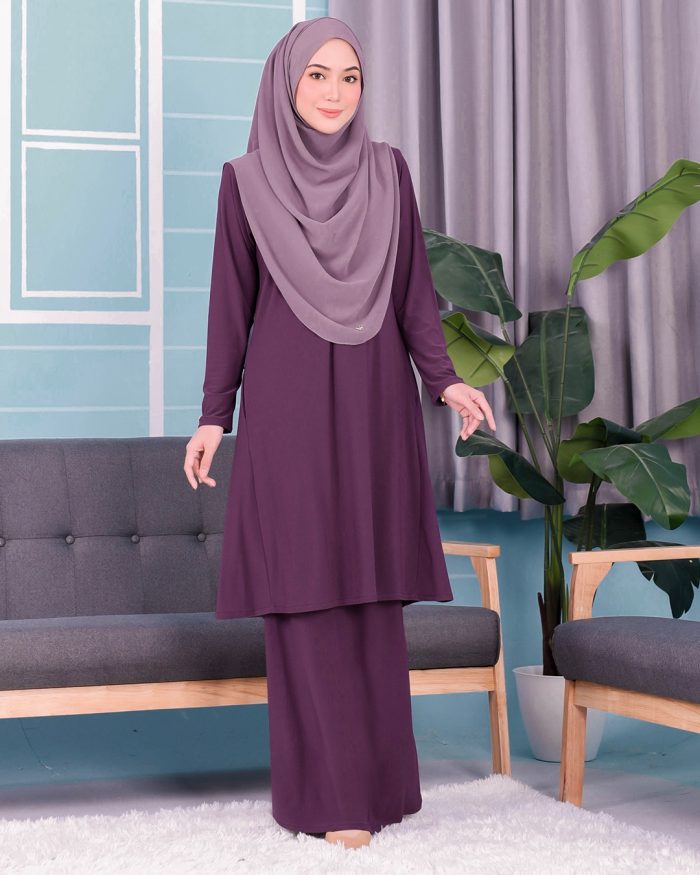 Baju Kurung Pahang Laura Plain 3.0 - Byzantine Purple - Image 2