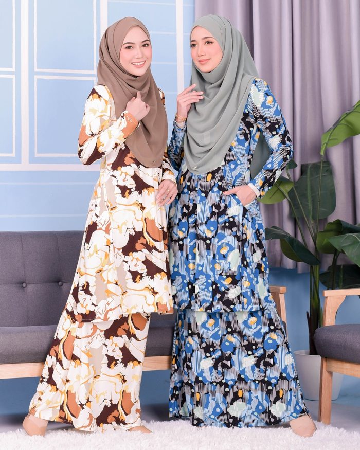 Baju Kurung Pahang Laura Printed 3.0 - Royal Hibiscus - Image 5