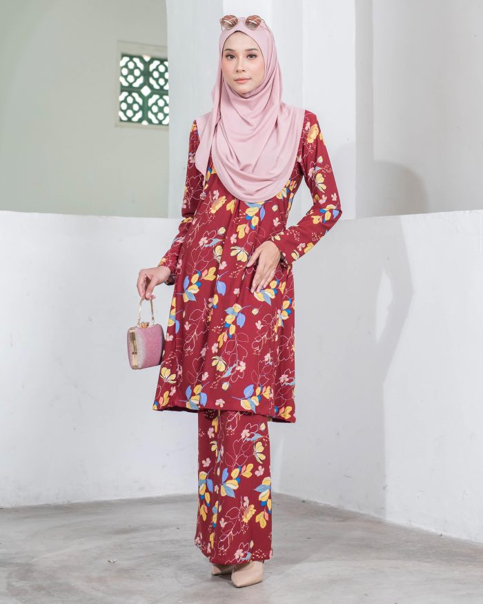 Baju Kurung Pahang Laura Printed - Calynia Maroon