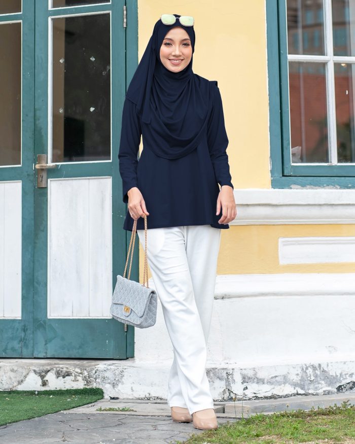 Blouse Luv Lia - Navy Blue - Image 2