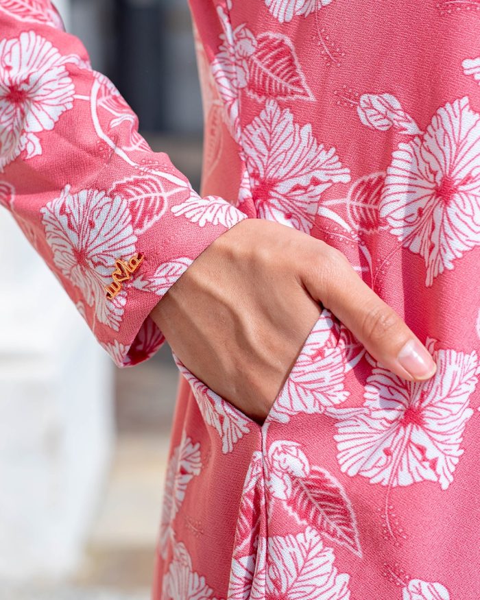 Baju Kurung Pahang Laura Printed - Ardent Coral - Image 3