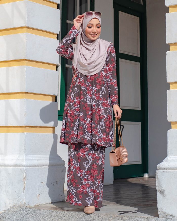 Baju Kurung Pahang Laura Printed - Petunia Brown