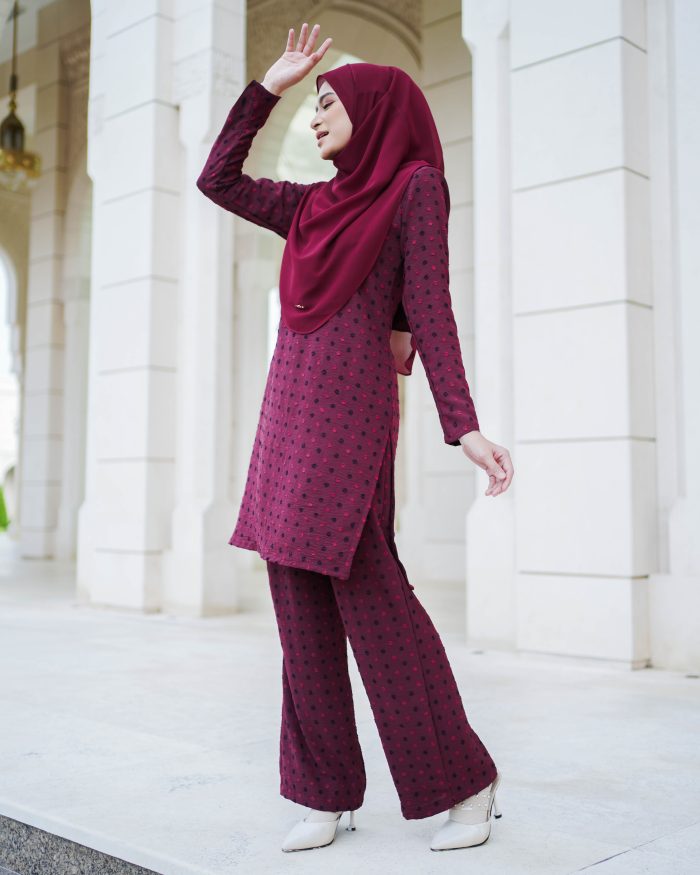 Suit Lelia - Maroon Berry - Image 2