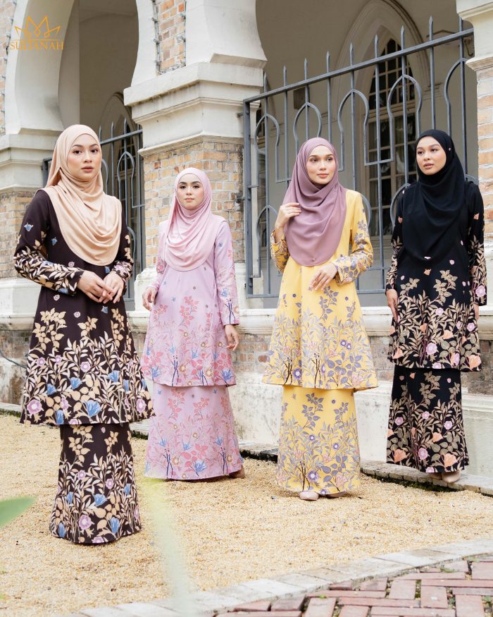 Baju Kurung Pahang Gold Line Radwa - Vanilla Gold - Image 6