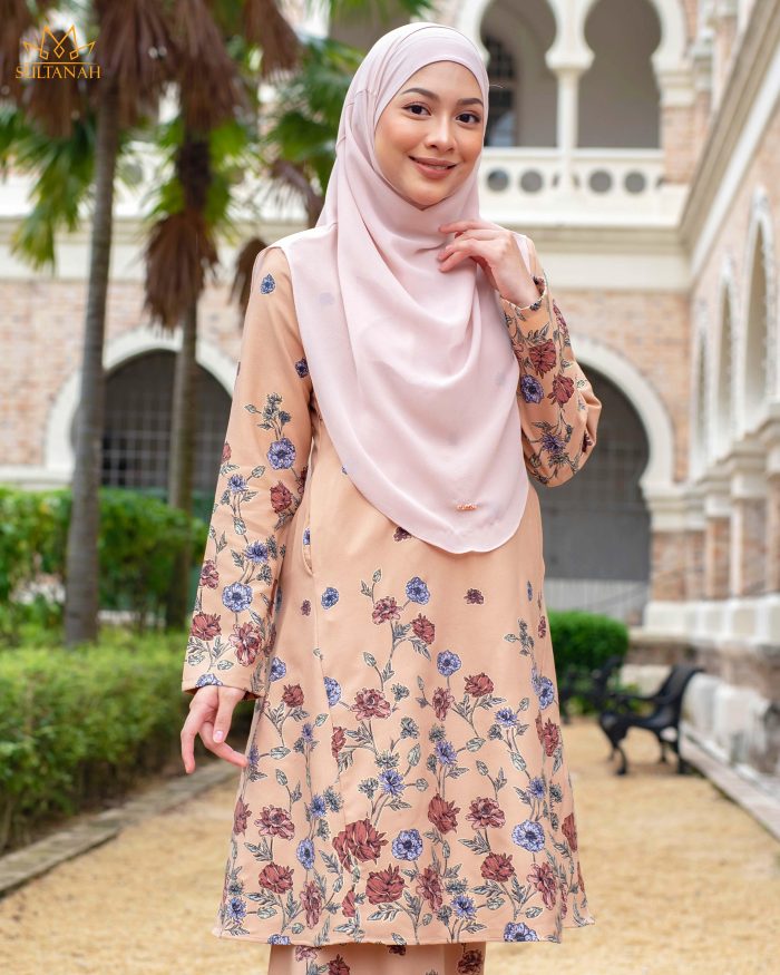 Baju Kurung Pahang Gold Line Rafiyah - Barley Birch - Image 3