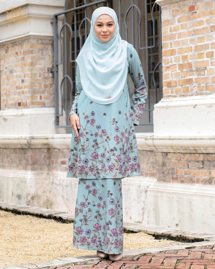 Baju Kurung Pahang Gold Line Rafiyah - Surrey Aqua - Image 3