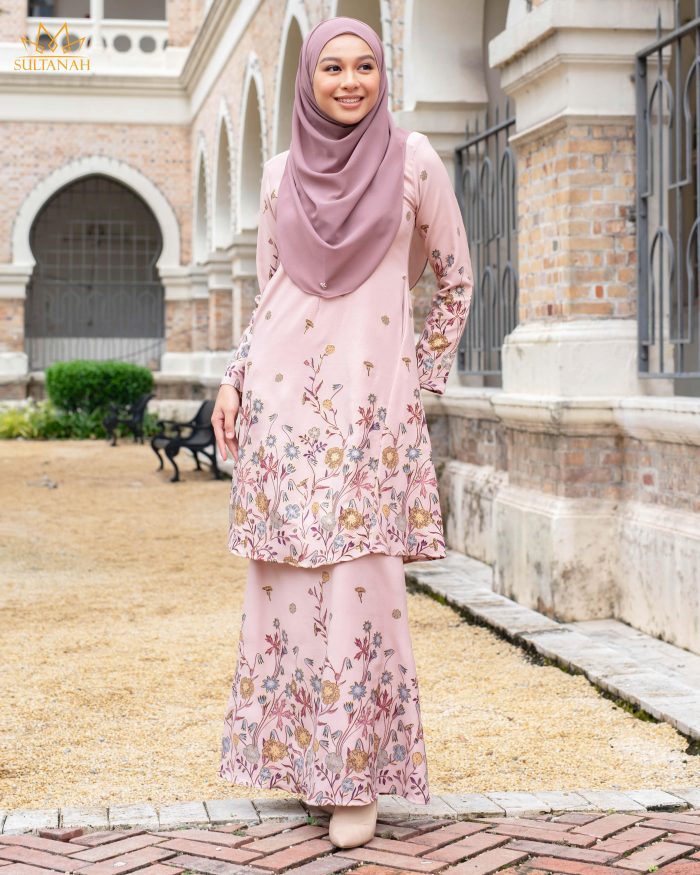 Baju Kurung Pahang Gold Line Raidah - Cherry Blossom