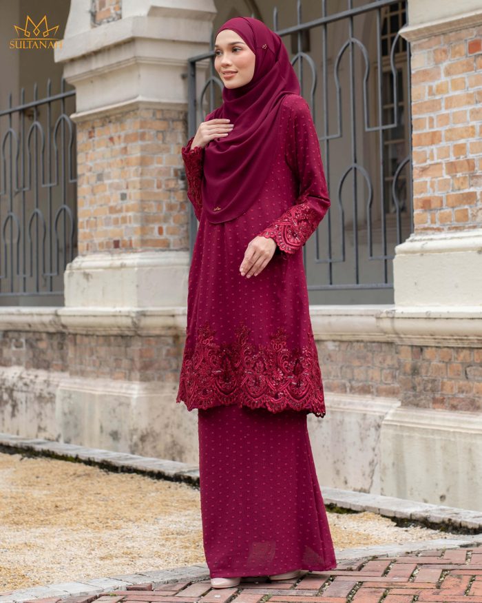 Baju Kurung Pahang Lace Ramadhani - Burgundy Red - Image 2