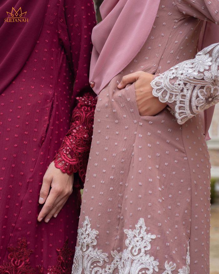 Baju Kurung Pahang Lace Ramadhani - Burgundy Red - Image 5