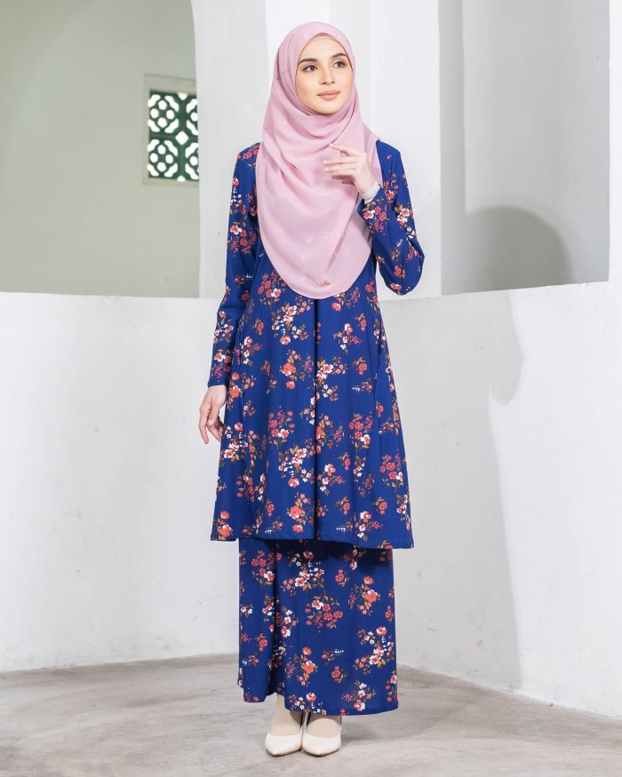 Baju Kurung Pahang Laura Printed - Dianthus Blue