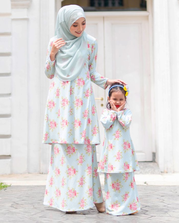 Baju Kurung Pahang Laura Printed Kids - Rosy Minty - Image 3