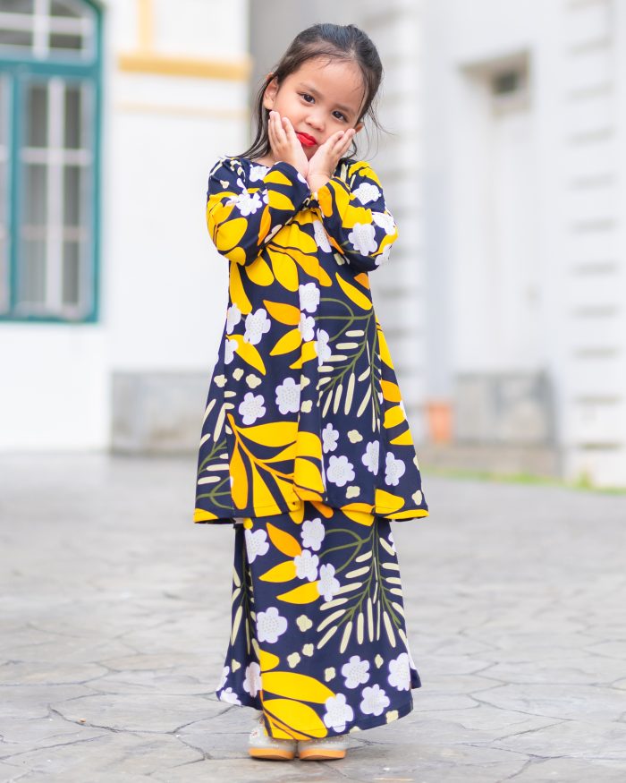 Baju Kurung Pahang Laura Printed Kids - Nightingale