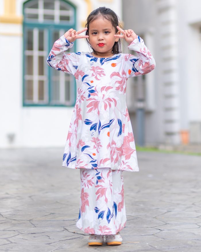 Baju Kurung Pahang Laura Printed Kids - Protea Queen