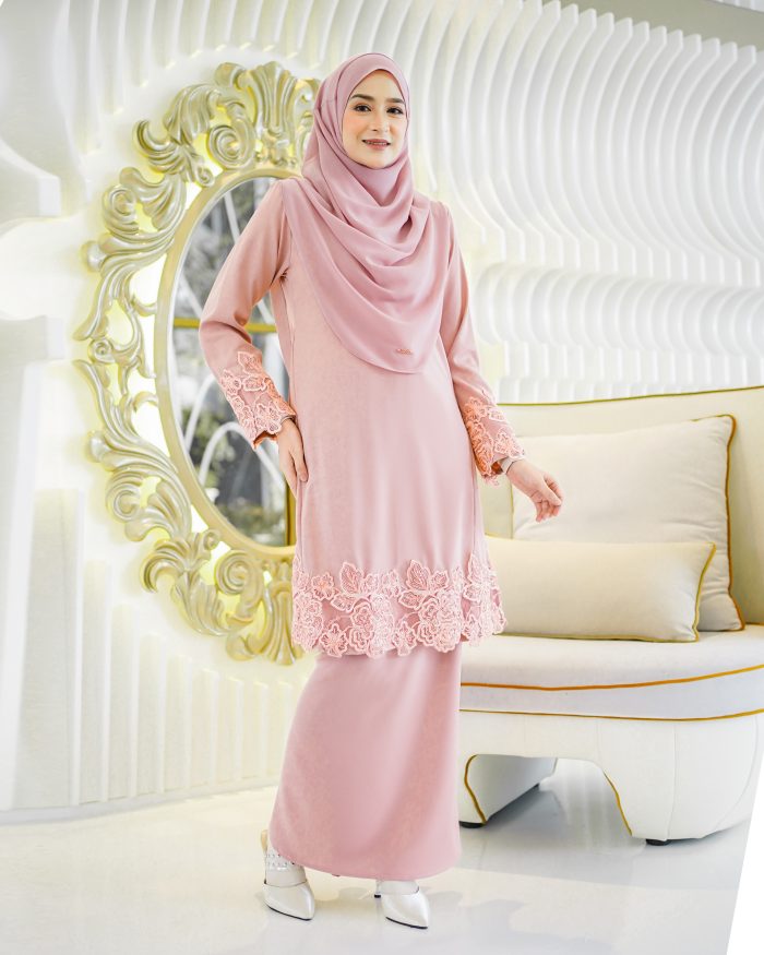 Baju Kurung Pahang Majeeda 2.0 - Peachy Pink - Image 3