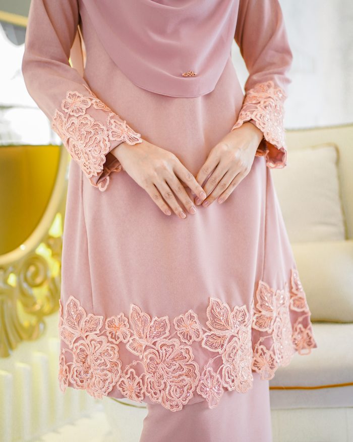 Baju Kurung Pahang Majeeda 2.0 - Peachy Pink - Image 4