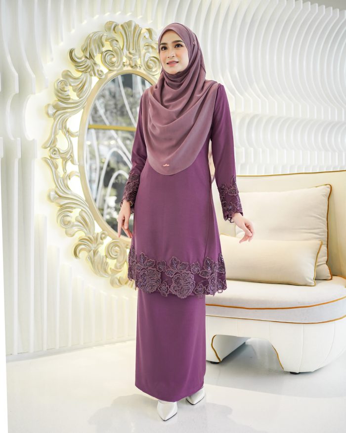 Baju Kurung Pahang Majeeda 2.0 - Plum Purple - Image 2