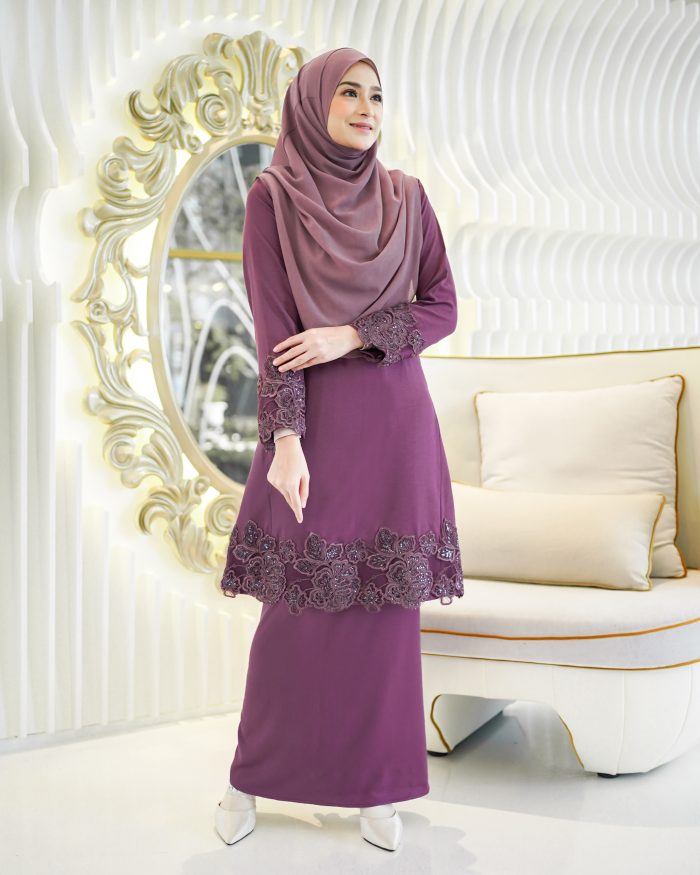 Baju Kurung Pahang Majeeda 2.0 - Plum Purple - Image 3