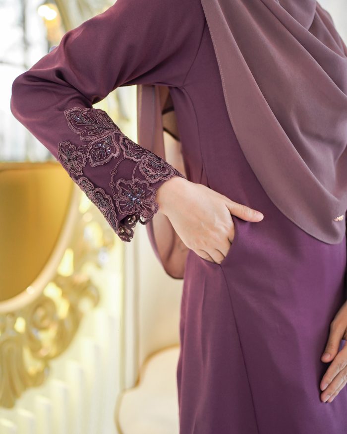 Baju Kurung Pahang Majeeda 2.0 - Plum Purple - Image 4