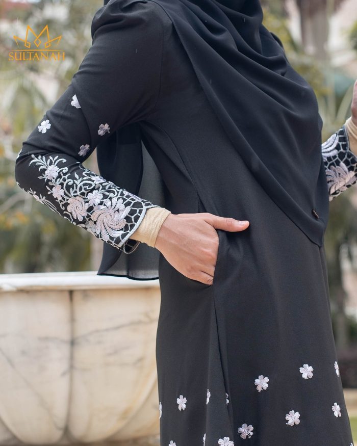 Baju Kurung Riau Puffy Sulam Kenanga - Royal Black - Image 3