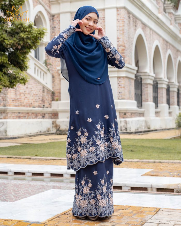 Baju Kurung Riau Puffy Sulam Kuntum - Navy Blue