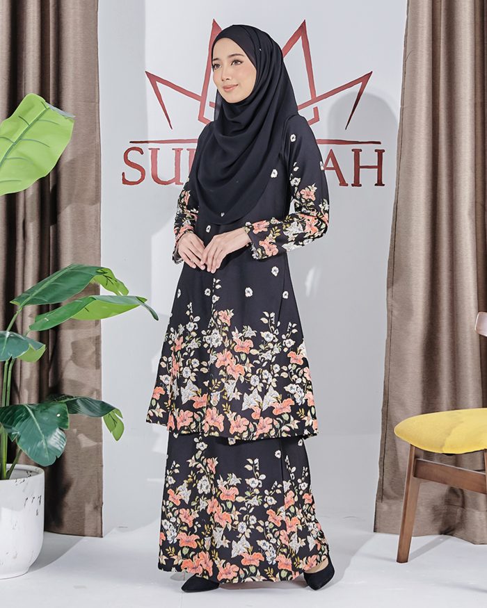 Baju Kurung Pahang Sultanah Bahiyah Gold - Onyx Black - Image 2