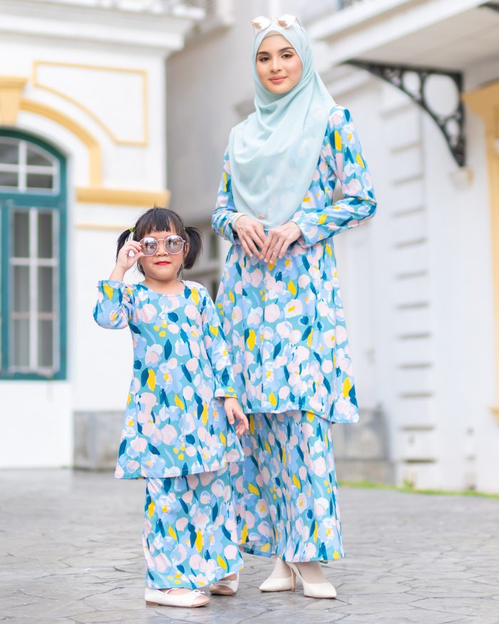 Baju Kurung Pahang Laura Printed Kids - Vangogh Saffron - Image 3