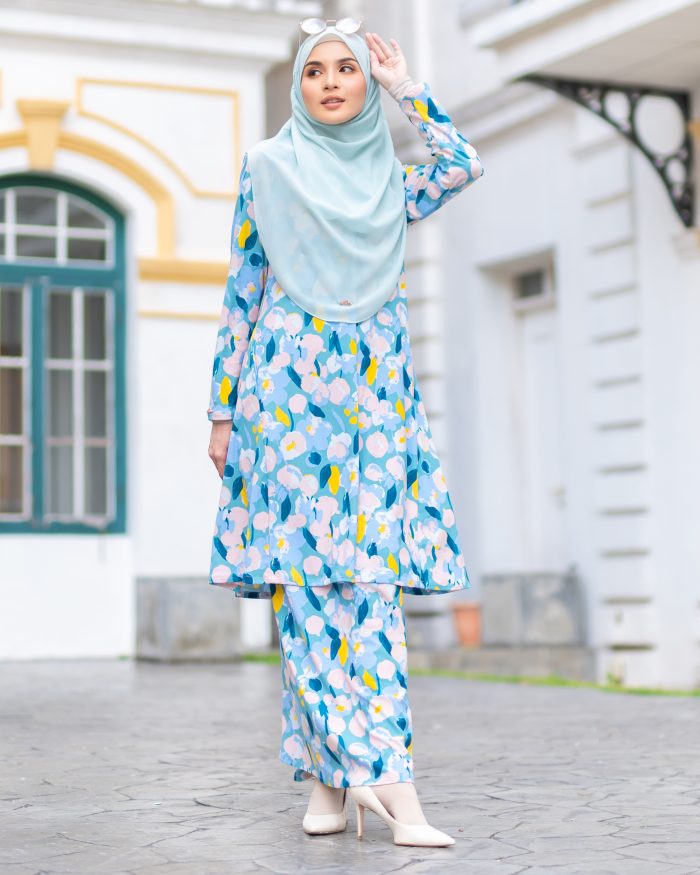 Baju Kurung Pahang Laura Printed - Vangogh Saffron