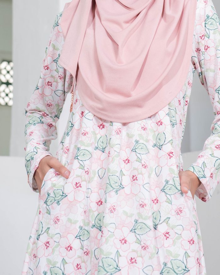 Baju Kurung Pahang Laura Printed - Allium Delight - Image 4