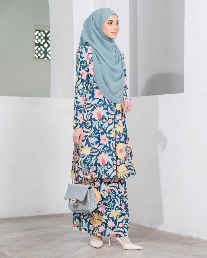 Baju Kurung Pahang Laura Printed - Batik Winter - Image 2