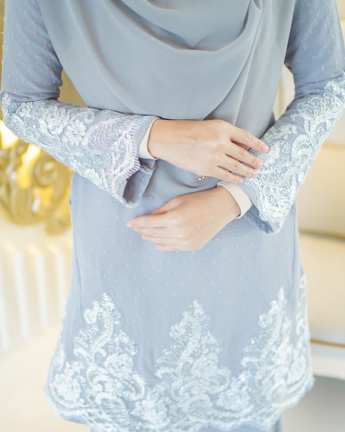 Baju Kurung Moden Lace Ratu - Ash Grey - Image 4