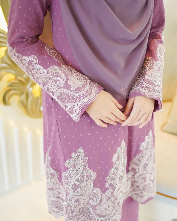 Baju Kurung Moden Lace Ratu - Orchid Purple - Image 5