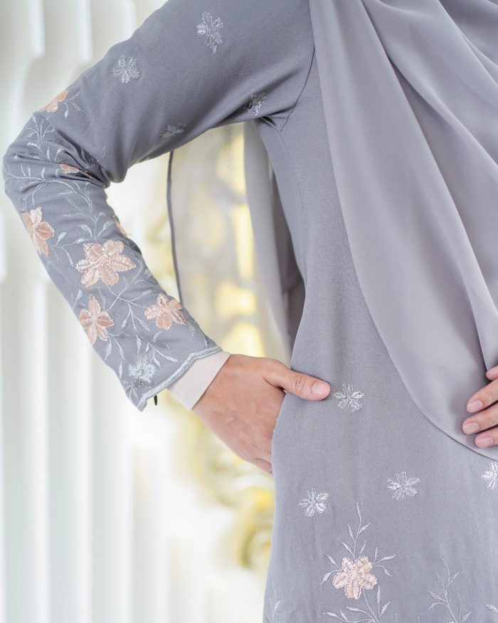 Baju Kurung Riau Sulam Rasyiqah - Cloud Grey - Image 4