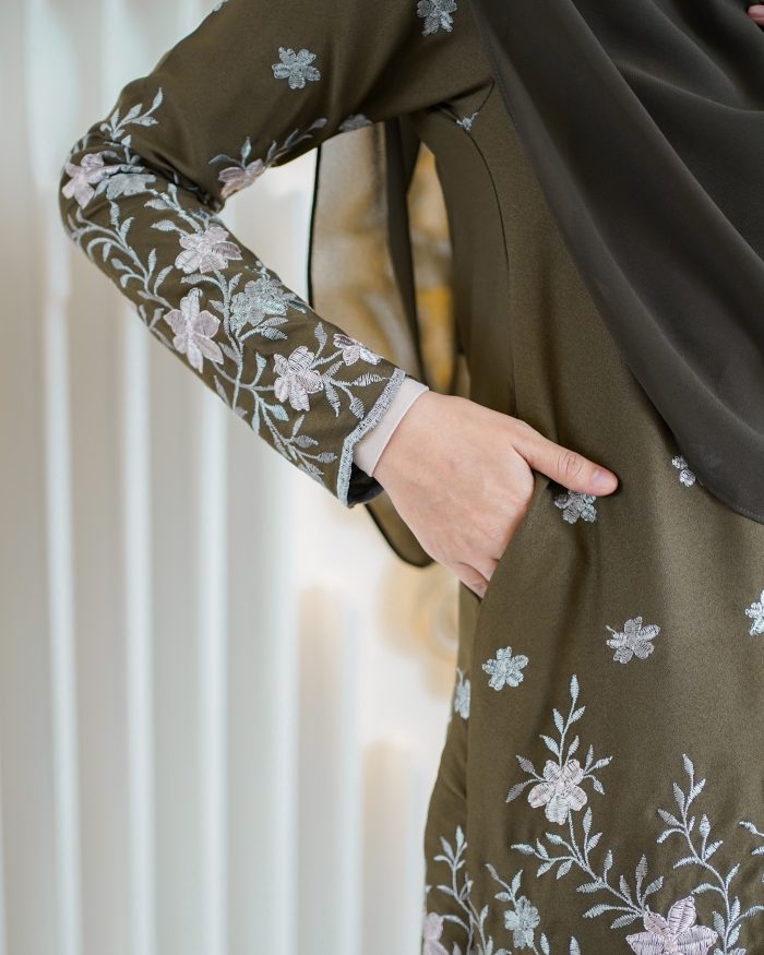 Baju Kurung Riau Sulam Rasyiqah - Olive Green - Image 4