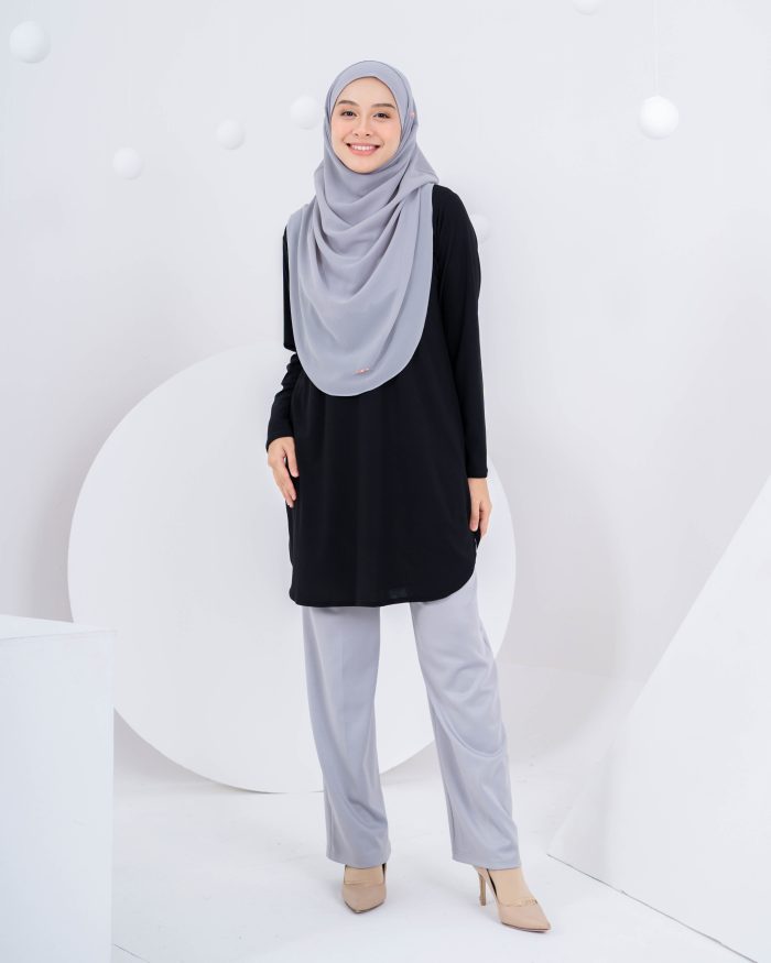 Blouse Laiqa - Matte Black - Image 2