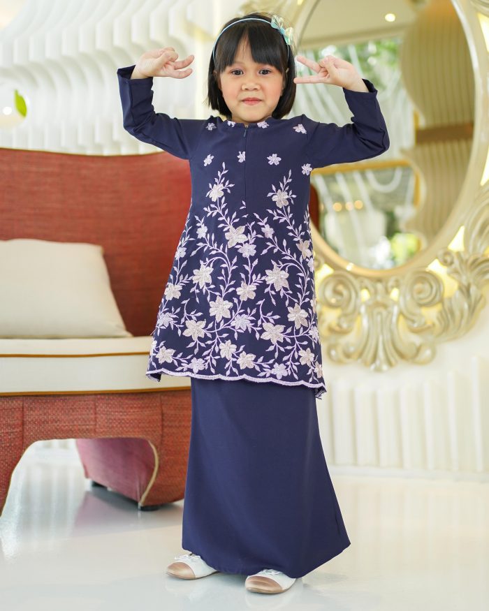 Baju Kurung Riau Sulam Rasyiqah Kids - Blue Black - Image 2
