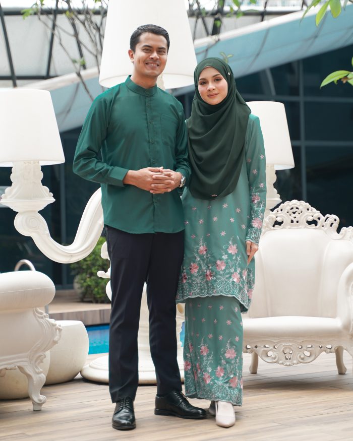 Baju Kurung Riau Sulam Raudah - Jade Green - Image 4