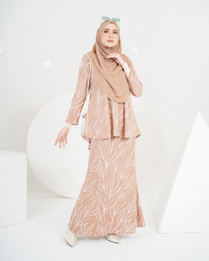 Baju Kurung Lola Printed 2.0 - Aspen Brown - Image 3