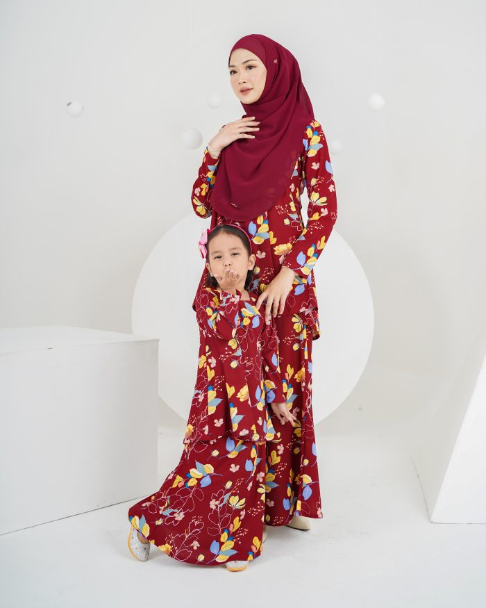 Baju Kurung Lola Printed Kids 2.0 - Calynia Maroon - Image 3