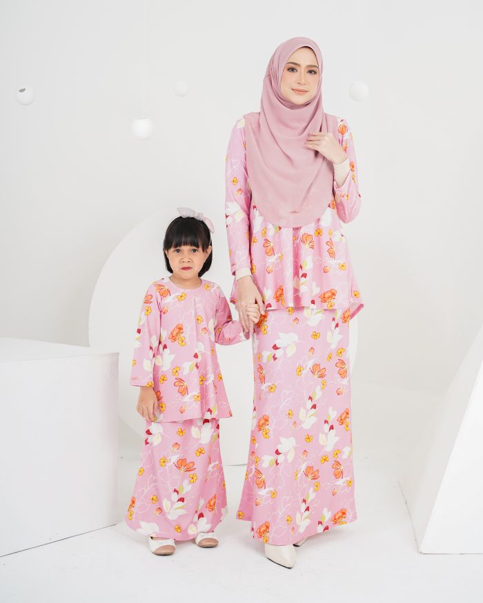 Baju Kurung Lola Printed Kids 2.0 - Calynia Pink - Image 4