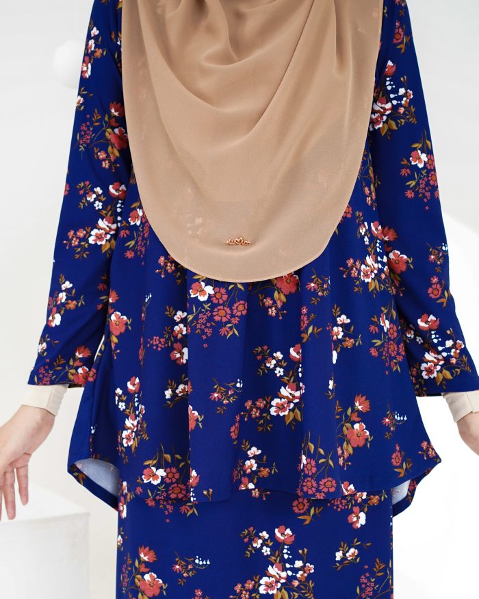 Baju Kurung Lola Printed 2.0 - Dianthus Blue - Image 3