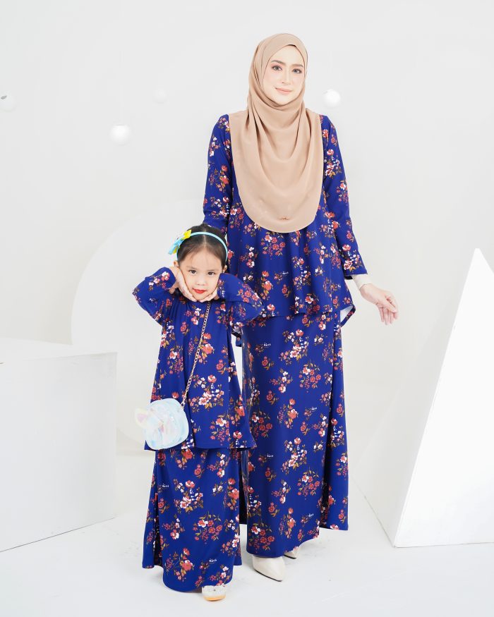 Baju Kurung Lola Printed 2.0 - Dianthus Blue - Image 5