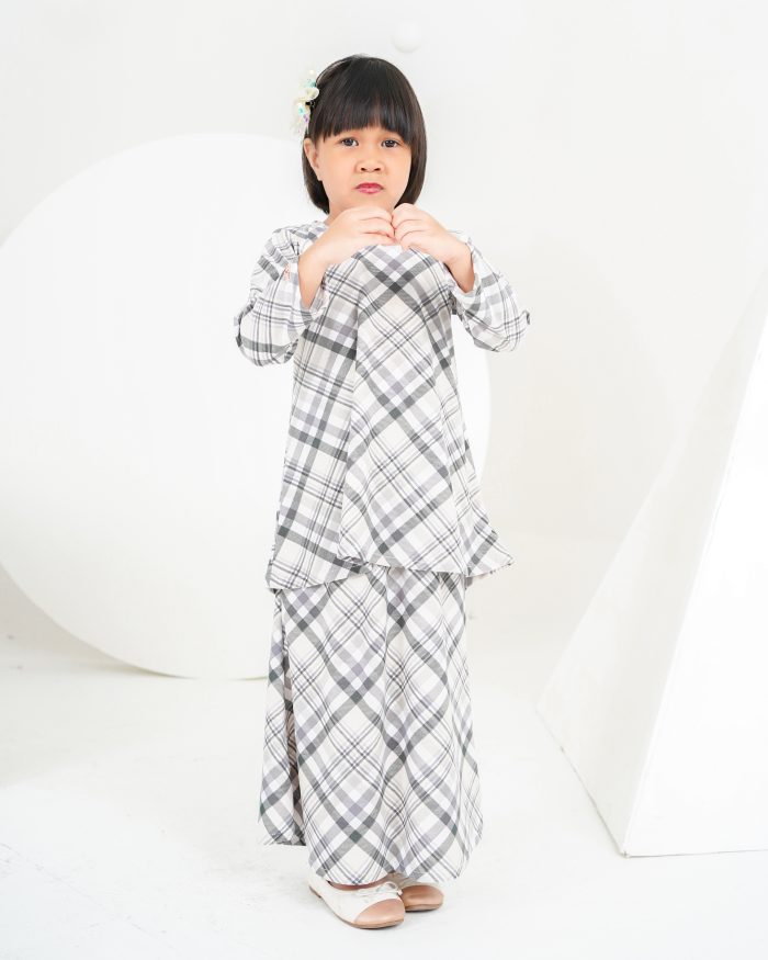 Baju Kurung Lola Printed Kids 2.0 - Gingham Matte - Image 2