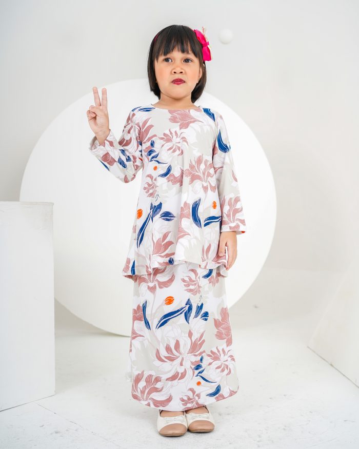 Baju Kurung Lola Printed Kids 2.0 - Protea Queen - Image 2