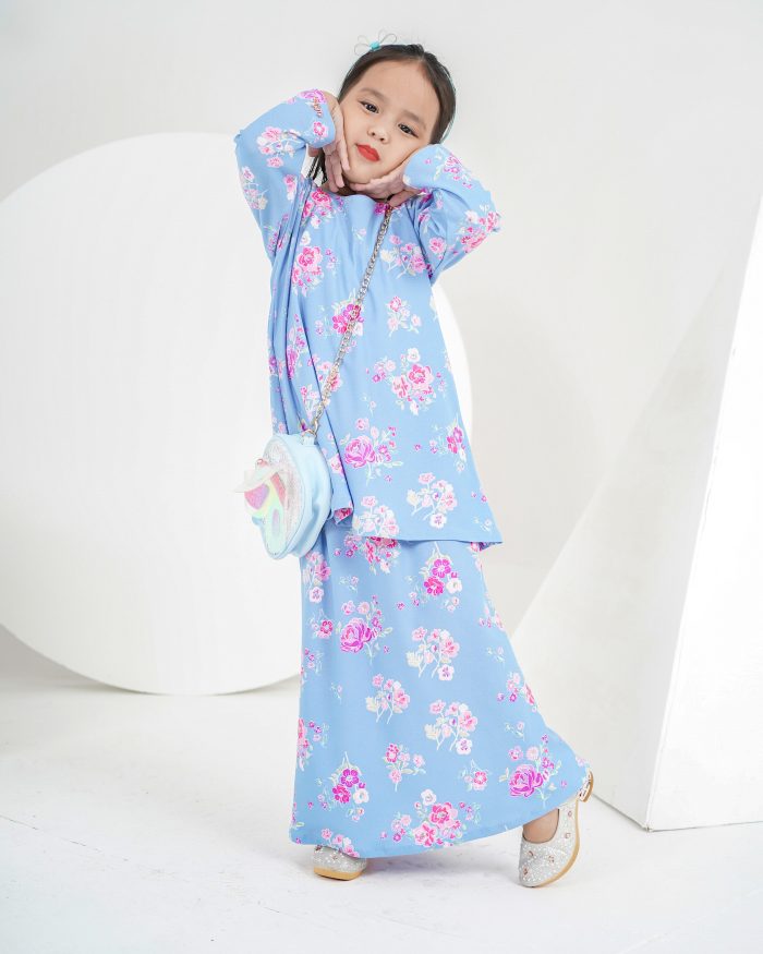 Baju Kurung Lola Printed Kids 2.0 - Vardia Blue - Image 2