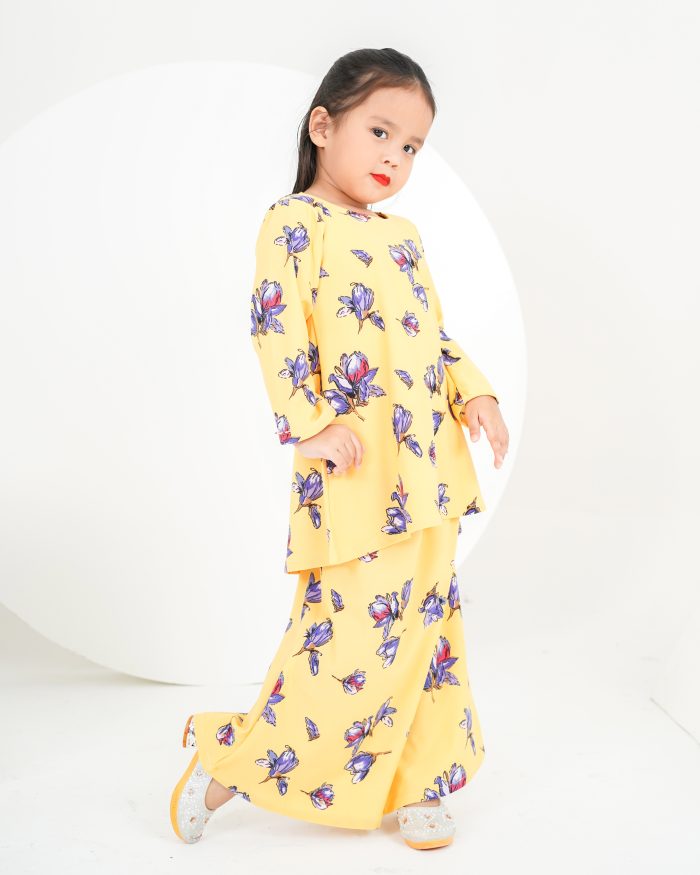 Baju Kurung Lola Printed Kids 2.0 - Villea Blonde - Image 2