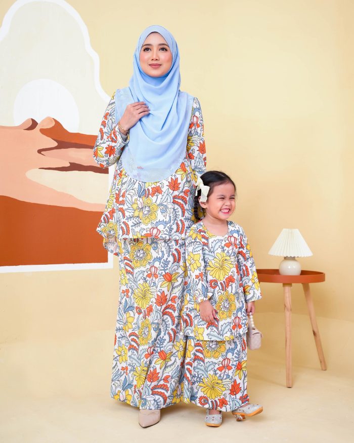 Baju Kurung Lola Printed 2.0 - Batik Summer - Image 2