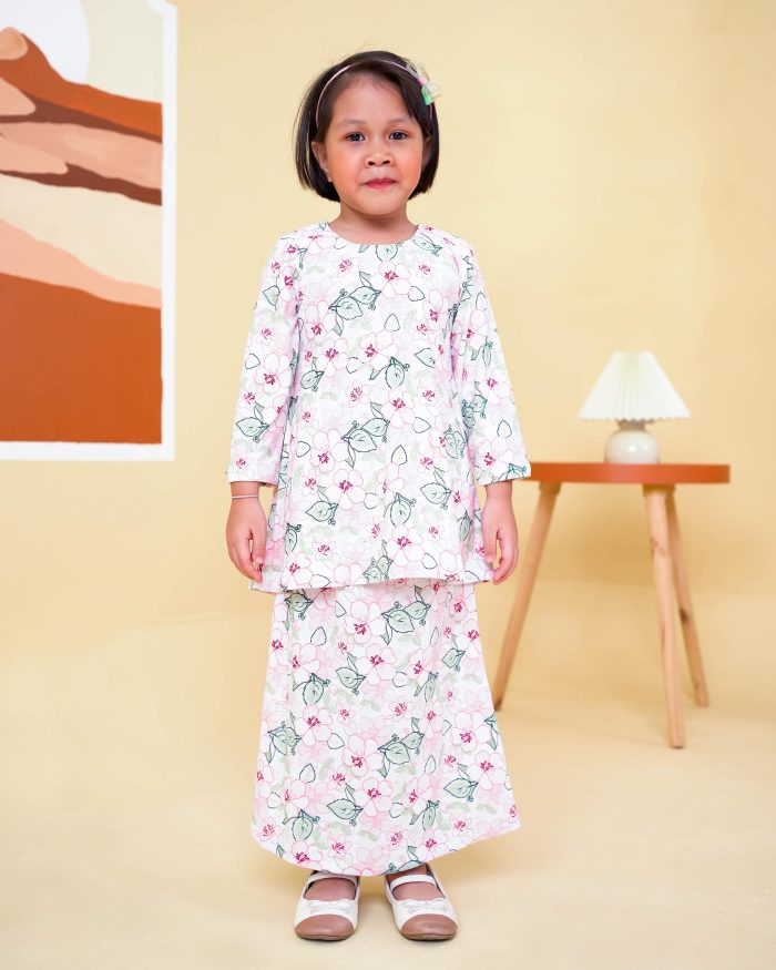 Baju Kurung Lola Printed Kids 2.0 - Allium Delight - Image 2