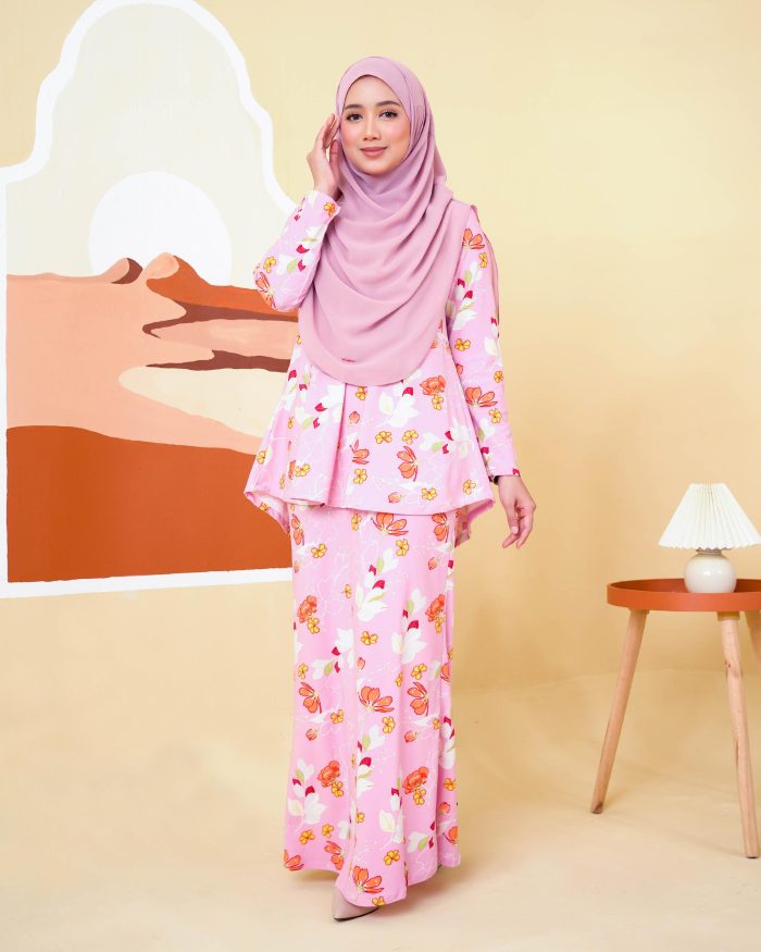 Baju Kurung Lola Printed 2.0 - Calynia Pink