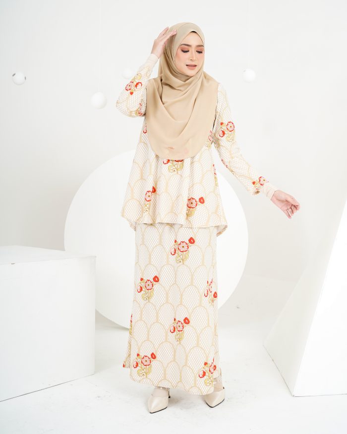 Baju Kurung Lola Printed 2.0 - Roman Summer - Image 2