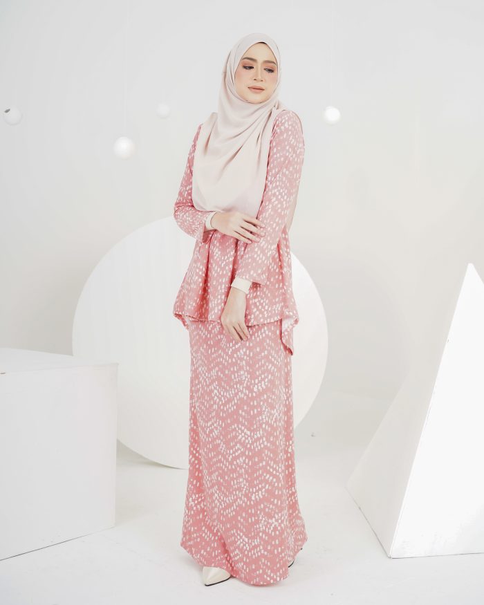 Baju Kurung Lola Printed 2.0 - Salmon Monet - Image 2